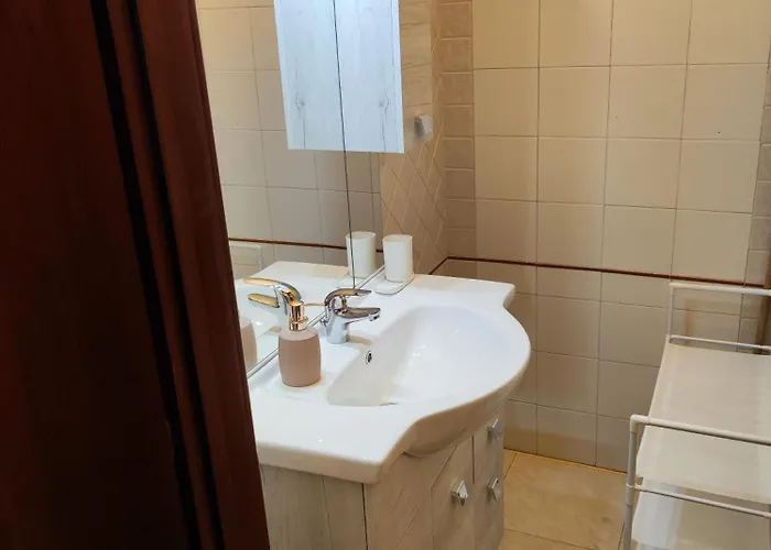 아파트 Il Borgomct A *